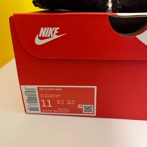 Nike Air Tuned Max Volt Total Orange 2022 - Picture 10 of 11